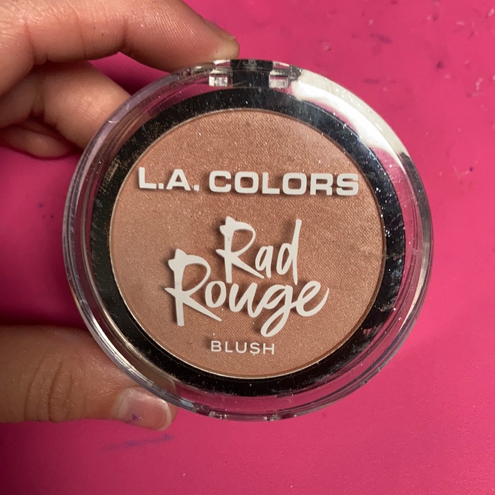L.A Colors Rad Rouge Blush